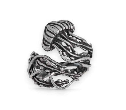 Silver jellyfish-shaped ring