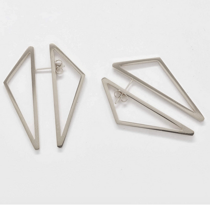 Pair of silver geometric earrings 